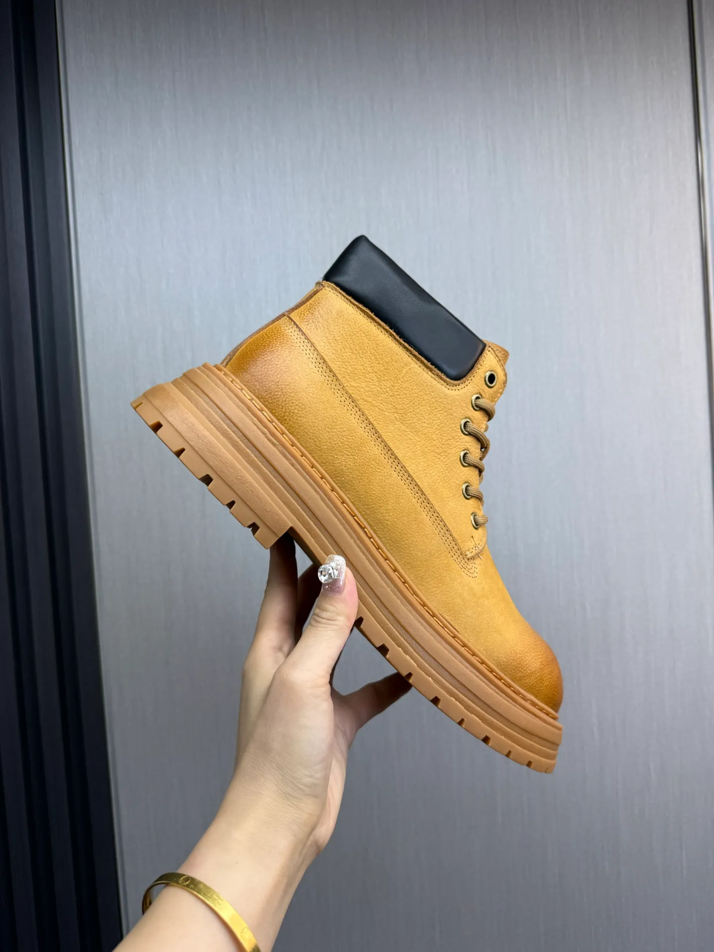 Factory price 680💰 [UGG] Men's hot winter warm boots🐑Simple and fashionable design, cowhide➕comfortable and warm wool lining. Soft and comfortable to wear, good warmth retention, and excellent foot feel. Regular size 38-45